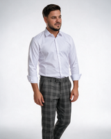 Muške sivo-braon karirane pantalone Lago sa uskim krojem, elastinom, kosim džepovima, na modelu, celo telo
