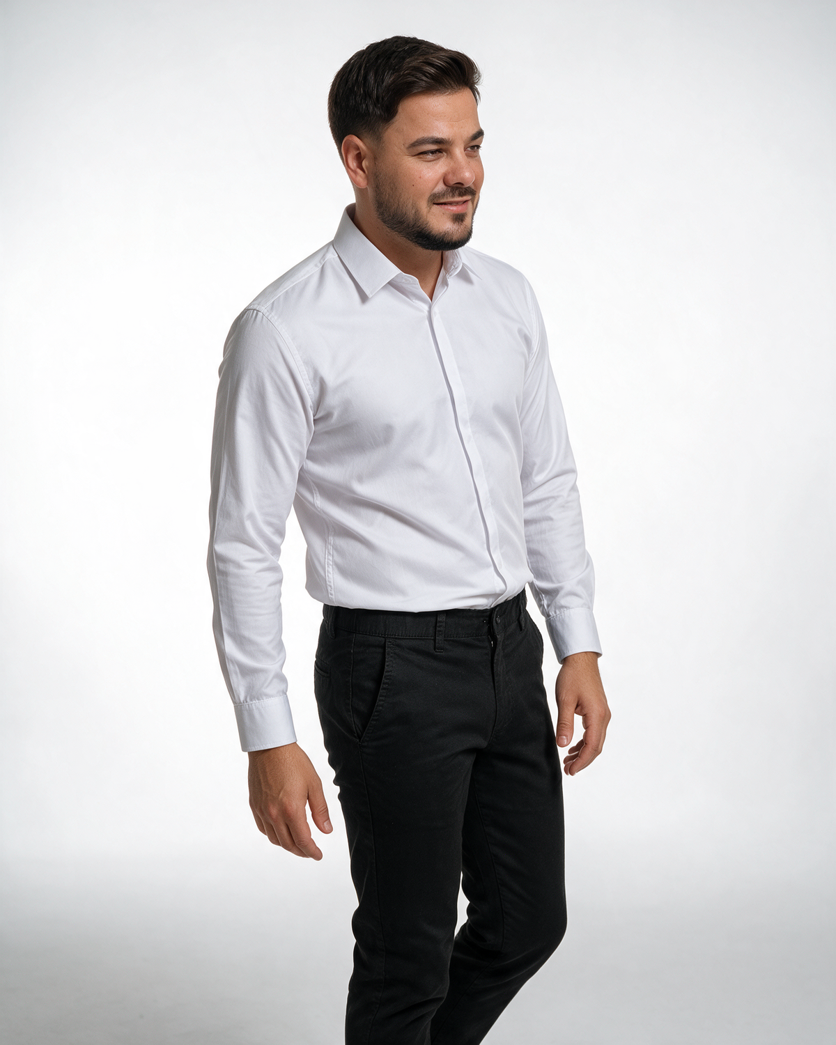 Muške slim fit crne pantalone od pamuka sa likrom, deblje, sa sitnom strukturom, sužavaju se ka dnu, pune dužine