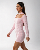 Svetlo roze uska mini haljina sa choker kragnom i dugim rukavima