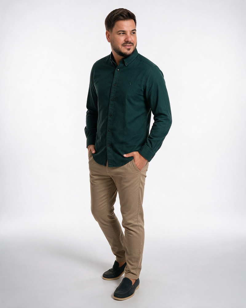 Tamno zelena slim fit muška košulja sa kragnom na dugmiće